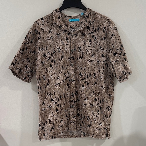 Tori Richard Other - Tori Richard mens brown and black button down aloha shirt